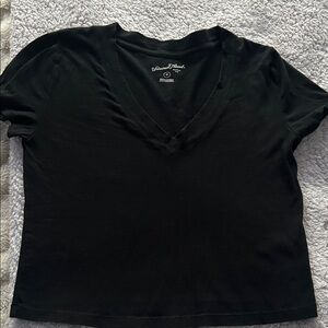 Universal Thread Black V-Neck Short Sleeve Tee
